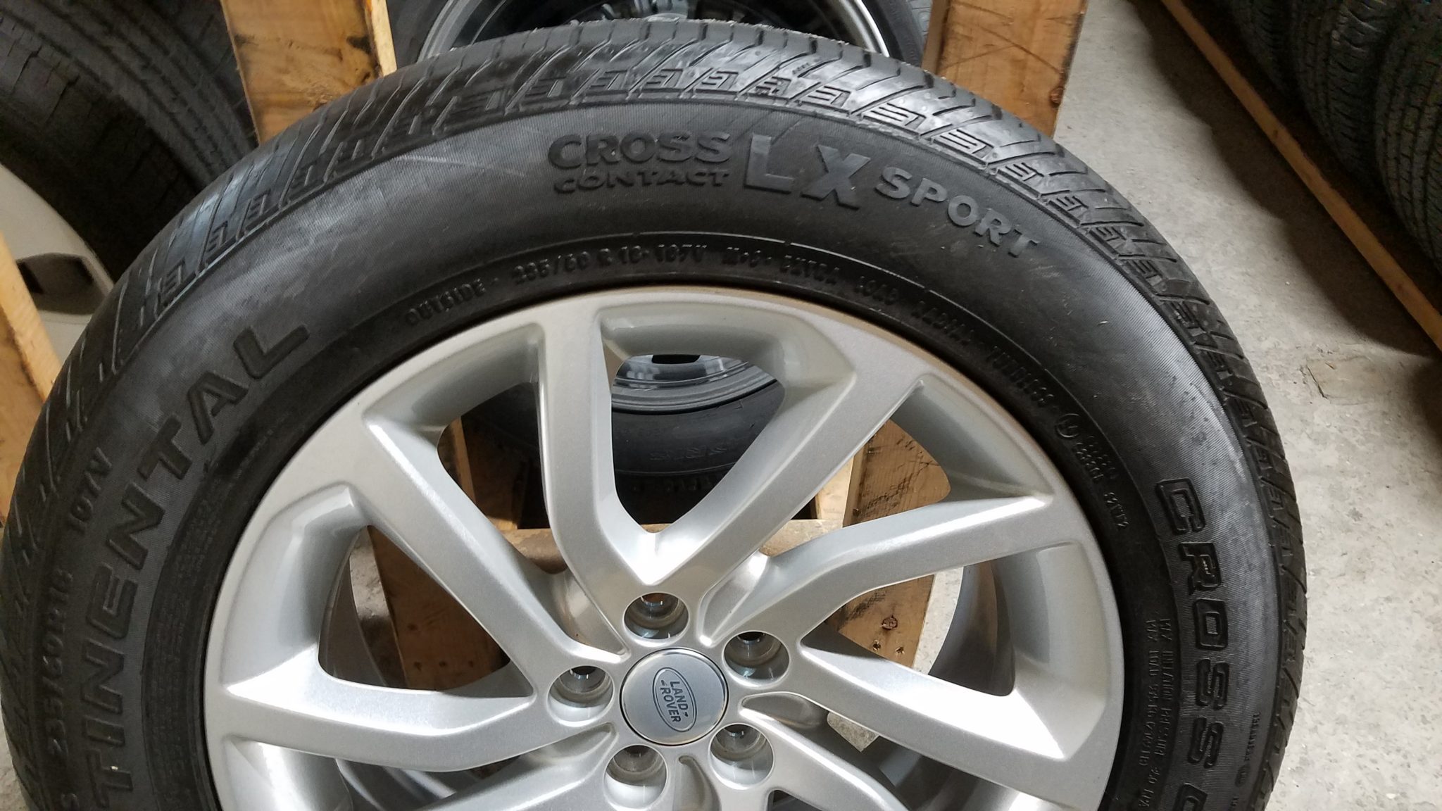 Tires For 2016 Land Rover Discovery Sport