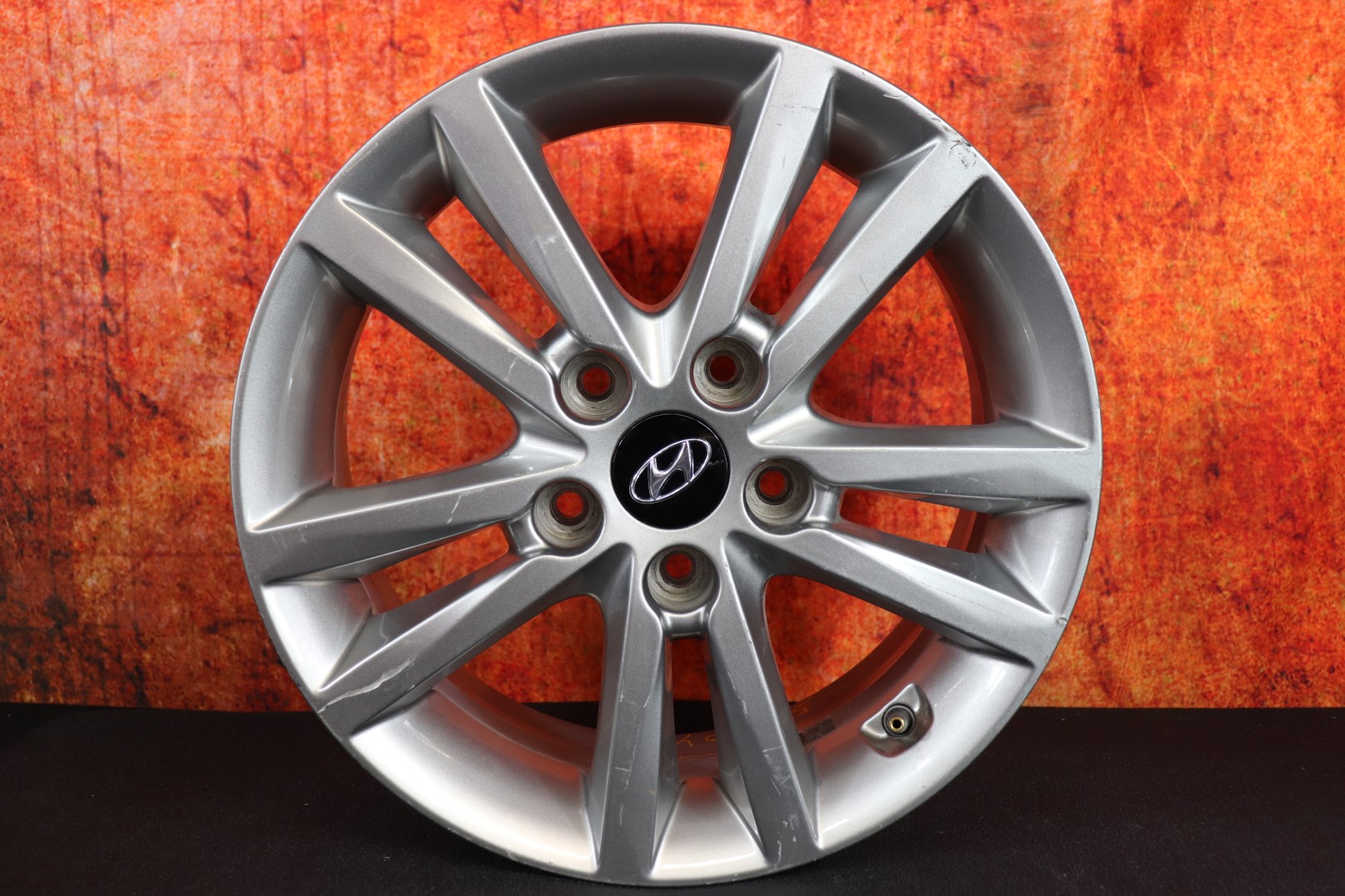 Hyundai Sonata 2015 2016 16" OEM Rim Wheel 70866 52910C2110 86401251