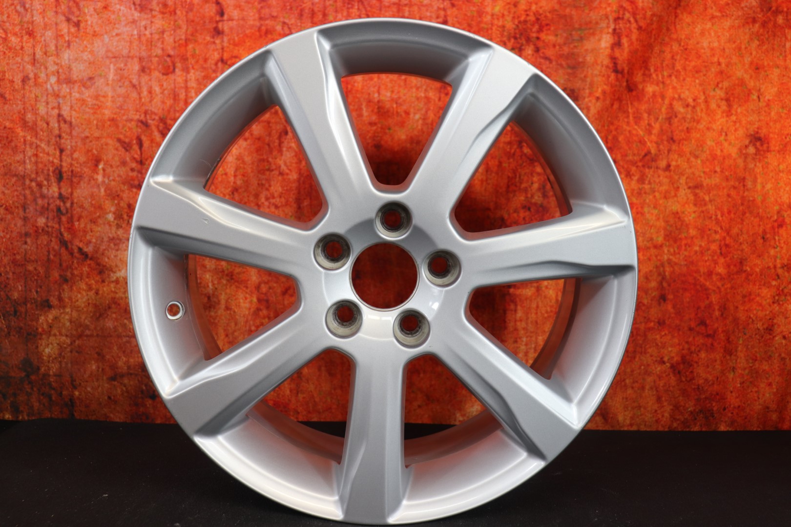 Volvo S60 V60 2016 2017 17" OEM Rim Wheel 70410 31400029 83752751