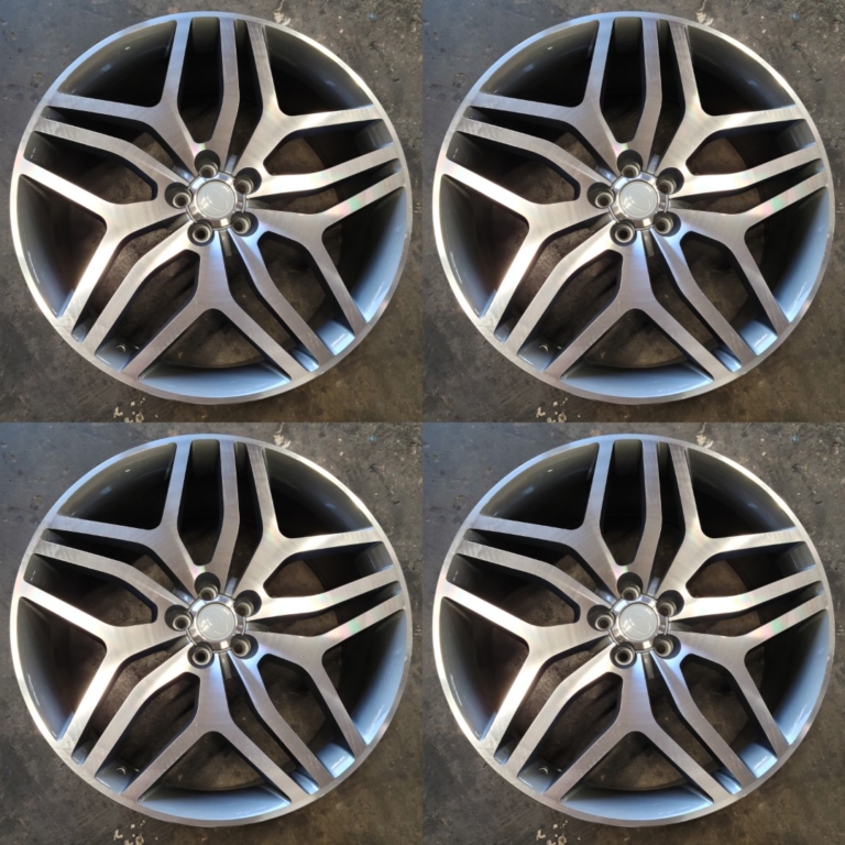 SET of 4 NEW Range Rover Evoque 22" High Performance Rims 22x9.5 Machined Grey