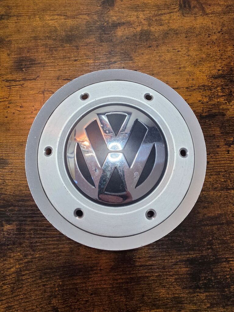 Volkswagen Phaeton 2002 03 04 05 06 2007 OEM Center Cap 3D0071214