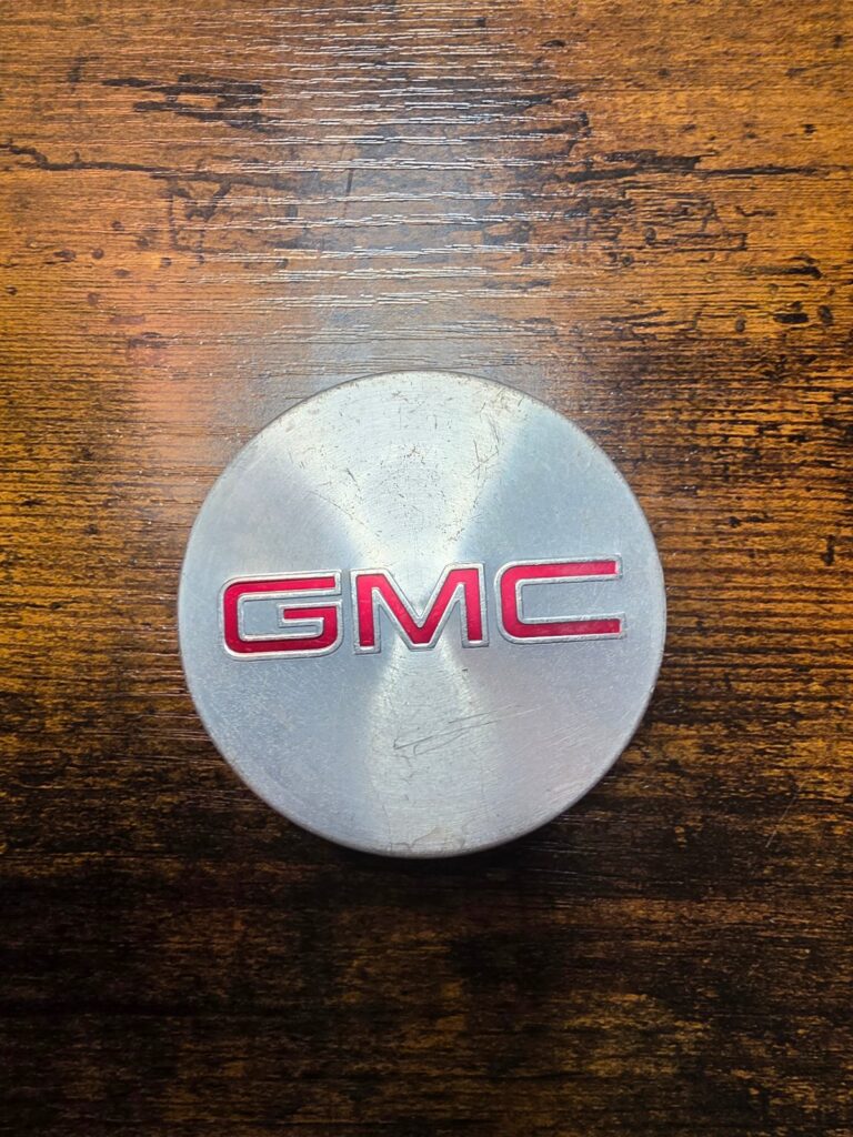 Chevrolet Blazer Colorado Equinox Traverse 2007-2026 OEM Center Cap 9595010