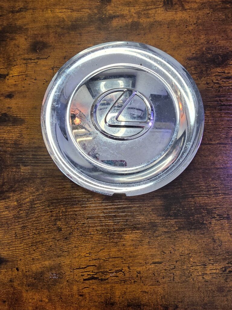 Toyota Corolla 1996 1997 OEM Center Cap 2050