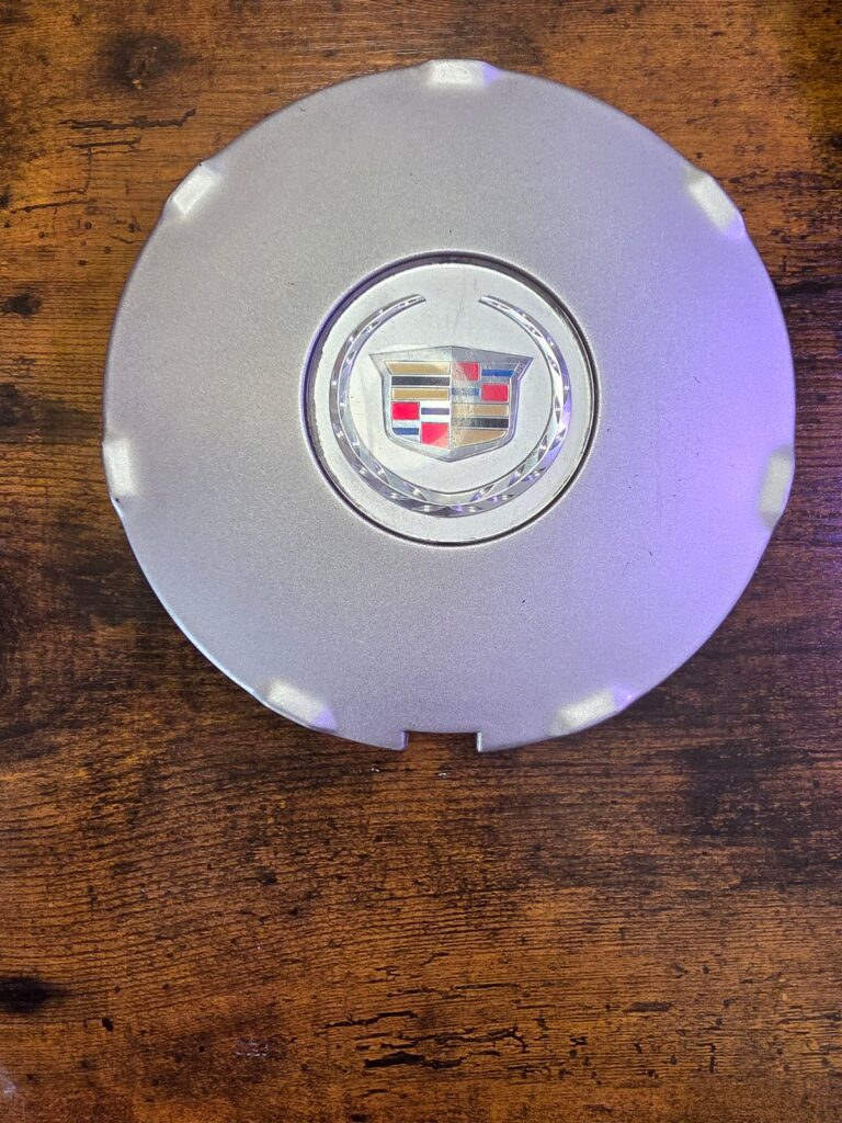 Cadillac CTS 2008 2009 OEM Center Cap 9597372