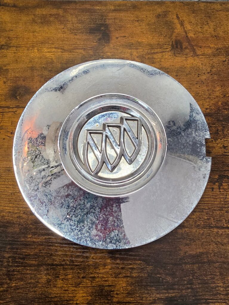 Buick Enclave 2008 09 2010 OEM Center Cap 9597105