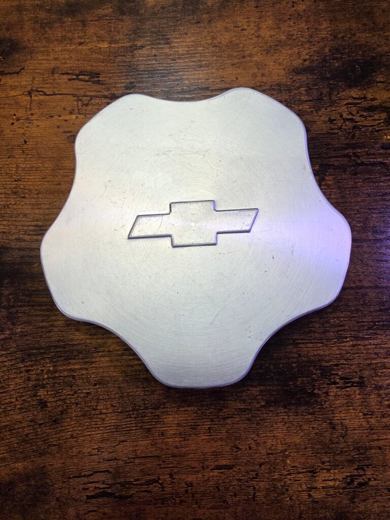 Chevrolet Monte Carlo 2000 01 02 03 04 2005 OEM Center Cap 9592970