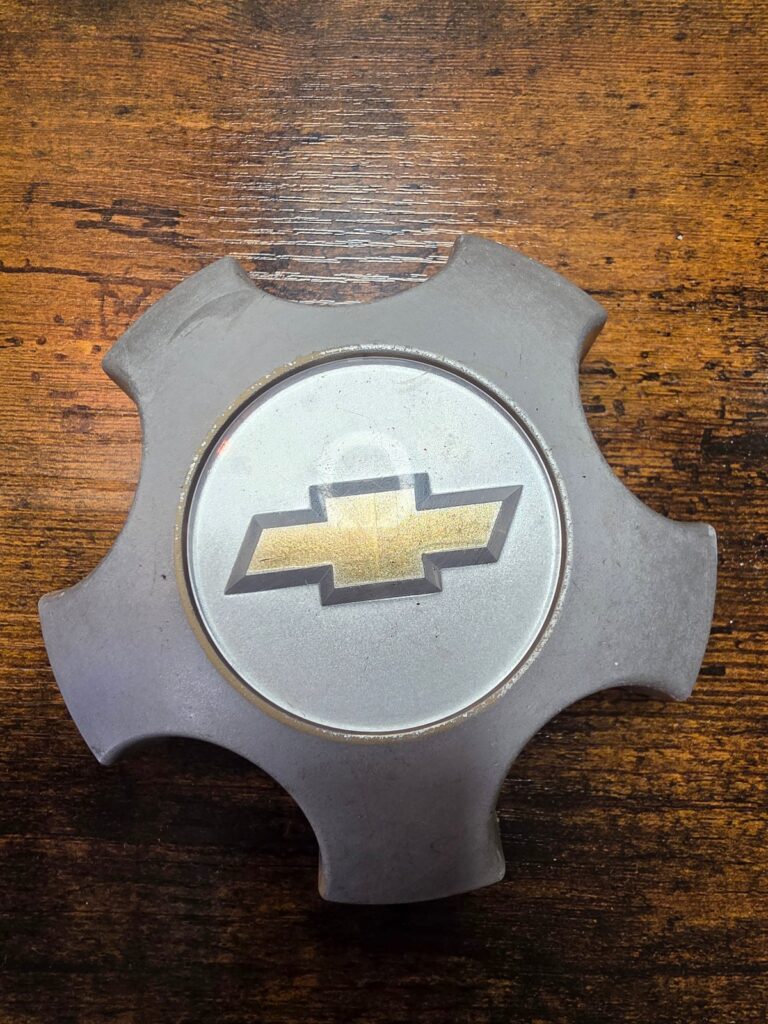 Chevy Chevrolet Equinox 2004 05 06 07 08 2009 OEM Center Cap 9595565