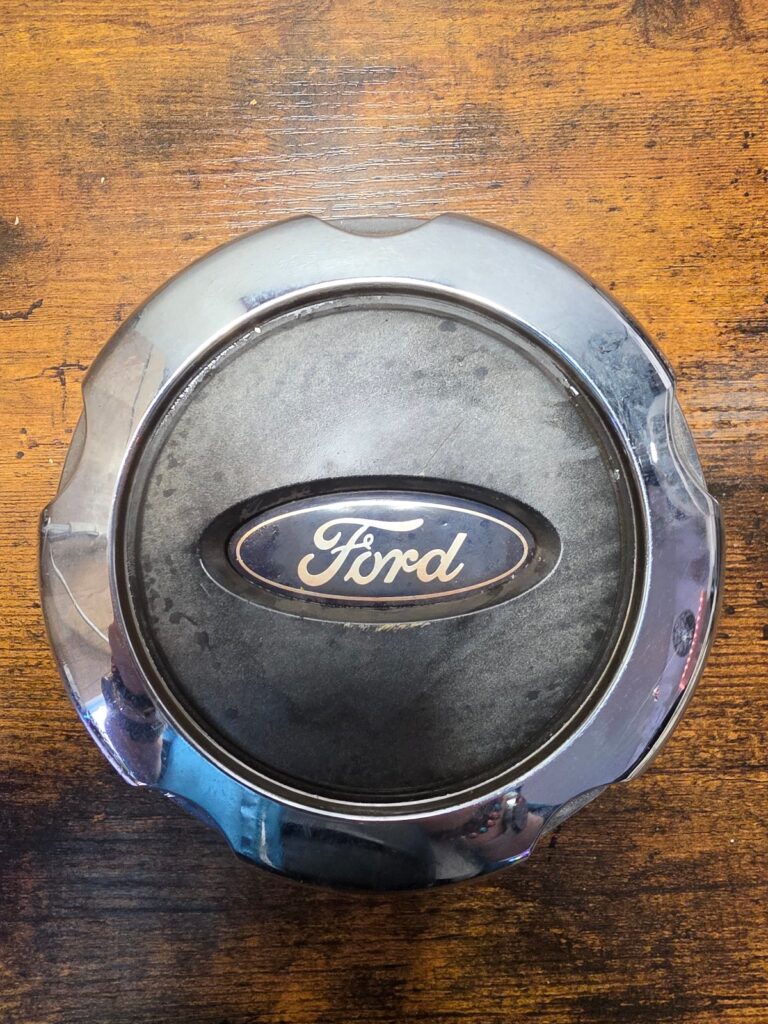 Ford Explorer 2002 03 04 2005 OEM Center Cap 1L241A096HA