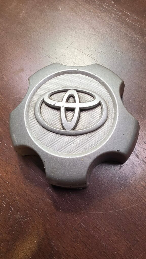 Toyota RAV4 2006 07 08 09 10 11 2012 OEM Center Cap 4260B0R010