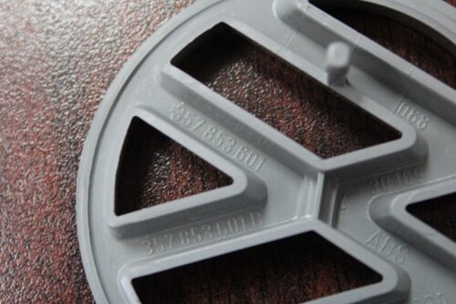 Volkswagen-Replacement-Emblem-Badge-Roundel-357853601-282865492166-4